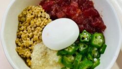 新メニュー　ばくだん丼